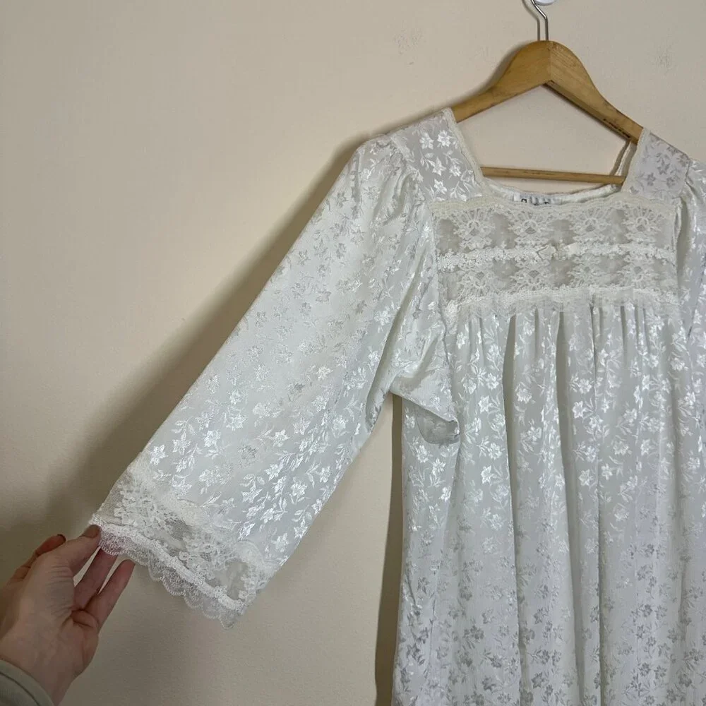 Vtg Christian Dior Square Lace Trim Nightgown Womens Size M Satin Cottagecore - Picture 2 of 5